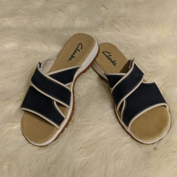 ladies clark sandals